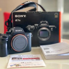 SONY α7 III ミラーレスカメラ 本体