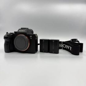 SONY α7 III ミラーレスカメラ 本体とバッテリー2個