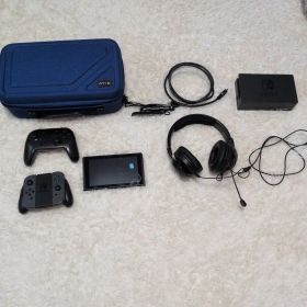 Nintendo Switch 本体と周辺機器一式