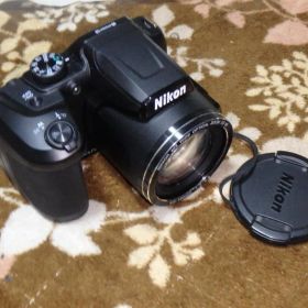 動作品 NIKON B500 COOLPIX デジタルカメラ 乾電池駆動