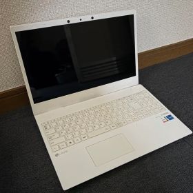 極美品 LAVIE N15 第11世代Core i7/16GB/SSD512GB