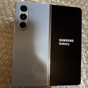 Samsung Galaxy Fold5 国内版 256GB SIMフリー