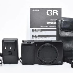 ■4239ショット！ほぼ新品■ リコー GRIII #C780
