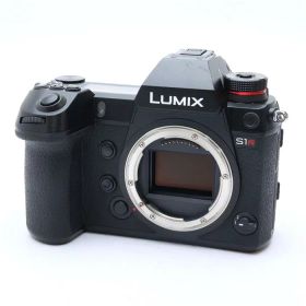 【中古】 《並品》 Panasonic LUMIX S1R ボディ DC-S1R ブラック [ デジタルカメラ ]