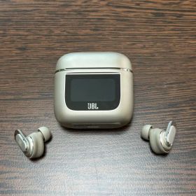 【中古品】jbl tour pro2 ワイヤレスイヤホン
