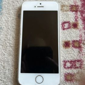 Apple iPhone 5s シルバー 本体