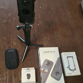 Insta360 ONE X2 本体 + アクセサリー