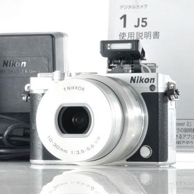 【ニコン】Nikon 1 J5 + 1 NIKKOR 10-30mm F3.5-5.6 VR ミラーレスカメラ #S530