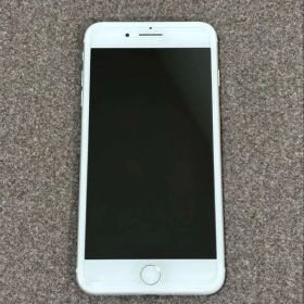 Apple iPhone 8 Plus シルバー
