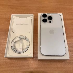 iPhone 14 Pro 本体