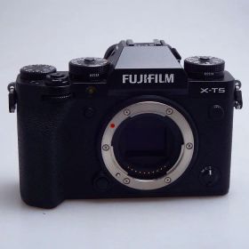【中古】(フジフイルム) FUJIFILM X-T5 ブラック(多言語モデル)