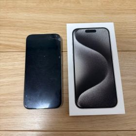 iPhone 15 Pro 256GB ホワイトチタニウム本体