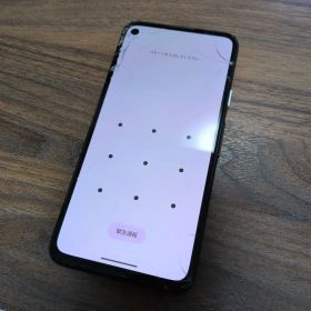 【ジャンク】Google Pixel 4a 本体 ひび割れあり