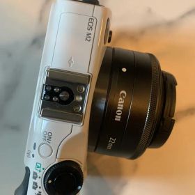 Canon EOS M2 ホワイト +EF-M 22mm レンズセットミラーレス