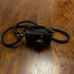 （X-HF1 ）fujifilm x half ブラック ヨセミテストラップ付き