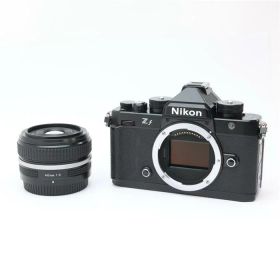 【中古】 《良品》 Nikon Z f Z 40mm F2（Special Edition）レンズキット ブラック 【背面モニター外装部組部品交換/各部点検済】 [ デジタルカメラ ]