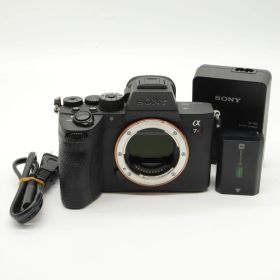 ■良品■ SONY(ソニー) フルサイズミラーレス一眼 ブラック α7RM4 ボディ ILCE-7RM4