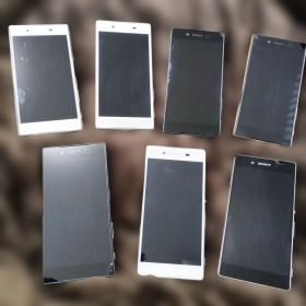ジャンク！XPERIA！SOV32、31au Z5 7台まとめて！パーツ取り用