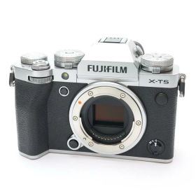 【中古】 《並品》 FUJIFILM X-T5 ボディ シルバー [ デジタルカメラ ]