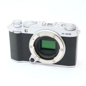 【中古】 《美品》 FUJIFILM X-M5 ボディ シルバー [ デジタルカメラ ]