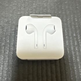 Apple EarPods with Lightning Connector