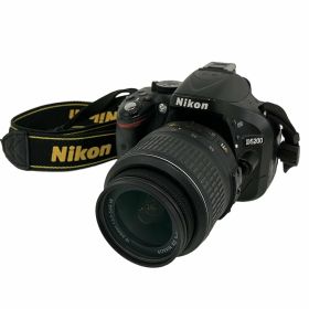 【中古】 Nikon D5200 AF-S NIKKOR 18-55mm F3.5-5.6G DX VR 一眼レフ カメラ ニコン 中古 B11010934