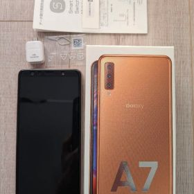 Samsung Galaxy A7 ゴールド