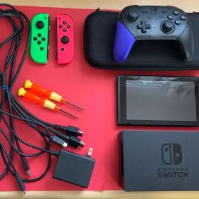 ニンテンドーSwitch 純正プロコン、usb充電器付き