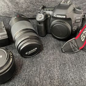 Canon EOS 80D デジタル一眼レフカメラ 本体とレンズ2本