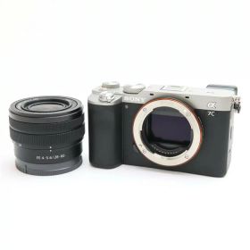 【中古】 《並品》 SONY α7C ズームレンズキット ILCE-7CL シルバー 【ホットシューバネSDスロットファインダーカバー部品交換/各部点検済】 [ デジタルカメラ ]