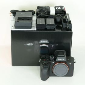 [美品 | シャッター数4,427回｜バッテリー2個付] SONY α7R V（ILCE-7RM5） | SONY Eマウント