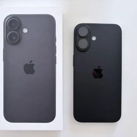 iPhone16 128GB 黒 バッテリー容量93% SIMフリー