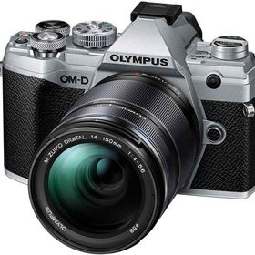 【中古】 OLYMPUS ミラーレス一眼カメラ OM-D E-M5 MarkIII 14-150mmIIレンズキット シルバー 当店保証30日間 人気 ミラーレス 一眼レフ 交換レンズ カメラ
