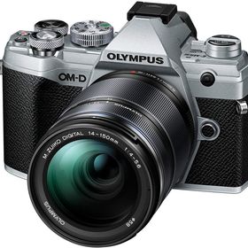 【中古】【非常に良い】OLYMPUS ミラーレス一眼カメラ OM-D E-M5 MarkIII 14-150mmIIレンズキット シルバー