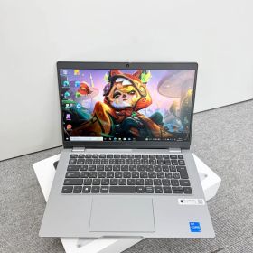 Dell Latitude 5330 （第12世代） 16GB/256GB