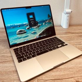 【美品】Macbook Air M2 13.6 スターライト 8GB/256GB