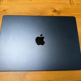 MacBook Air M2 ミッドナイト