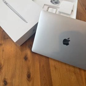 MacBook Air M1 2020 13インチ