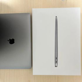 MacBook Air M1 2020 8GB 256GB A2337 美品