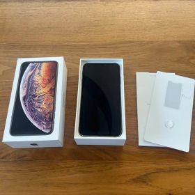 Apple iPhone XS max 本体 docomo