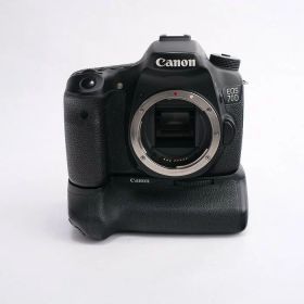【中古】 (キヤノン) Canon EOS 70D ボディ ＋ BG-E14【中古カメラ デジタル一眼】 ランク：B