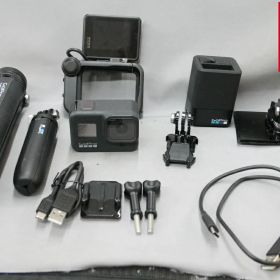 【中古】 【並品】 GoPro HERO8 Black CHDHX-801-FW 【デジタルビデオカメラ】