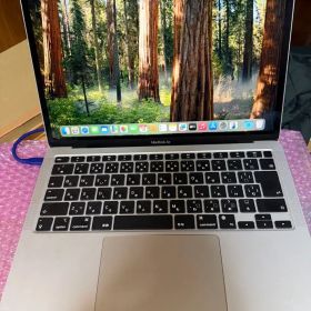 MacBook Air 13インチ やや難あり