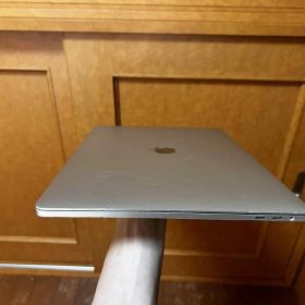 Apple MacBook 2017pr 15in