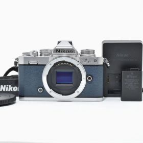 シャッター回数19914回！■極上品■ Nikon 【張替えサービス終了品（インディゴブルー）】Z fc ボディ Zfc シルバー