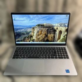 Dell ノートパソコン Inspiron 15 3520 15.6インチ