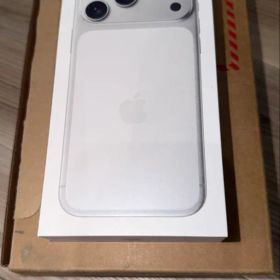 ★即日発送iPhone17promaxシルバー256GB SIMフリー