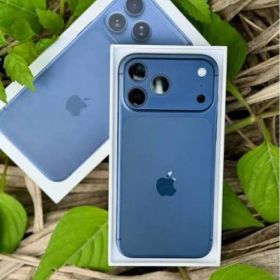 iPhone 17 Pro Max 256GB ブルー バッテリー100%