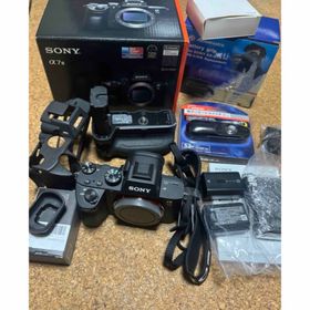 ソニー(SONY)の送料込み美品旅行やアウトドアキャンプSONYILCE-7M3α7III付属品(デジタル一眼)