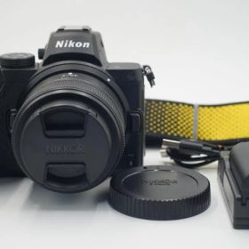 美品 Nikon Z 5 フルサイズミラーレスカメラ,Z40mm F2.0